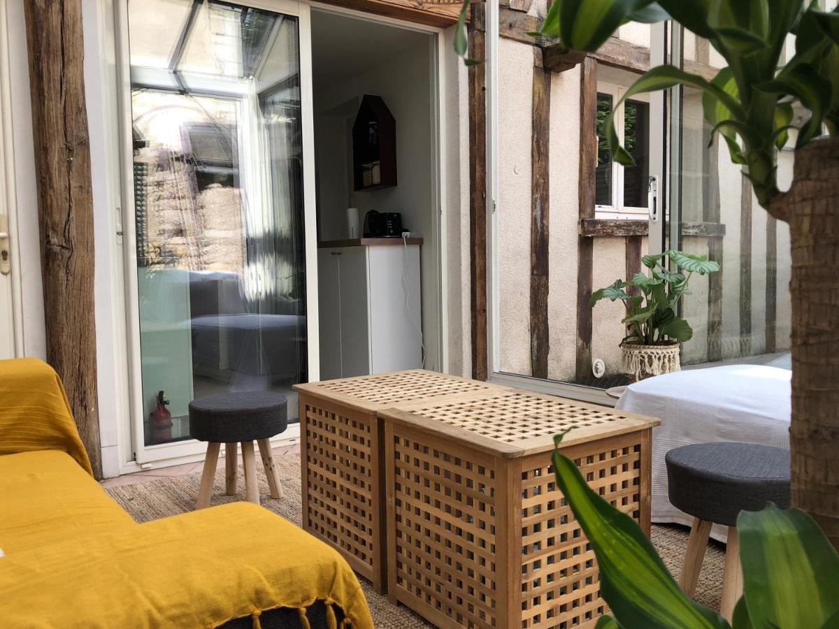 T2 style cottage - Véranda&Terrasse extérieure Tours Esterno foto